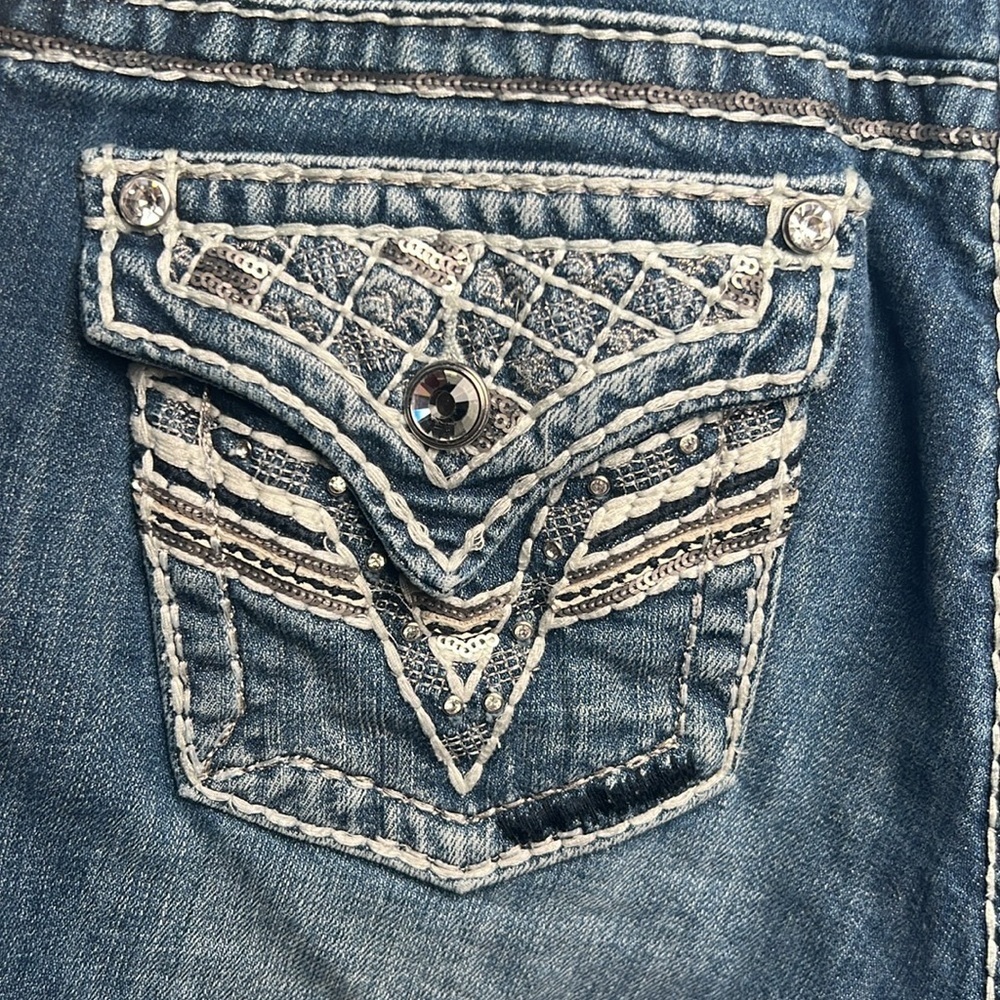 Women’s Vigoss Jean Shorts Bling Size 14 Dark Wash - Picture 6 of 7